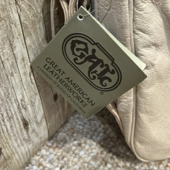 Great American Leatherworks leather mini shoulder bag NWT Paisley leather design - Picture 2 of 13